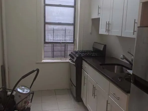 192 Malcolm X Boulevard image 5 of 6