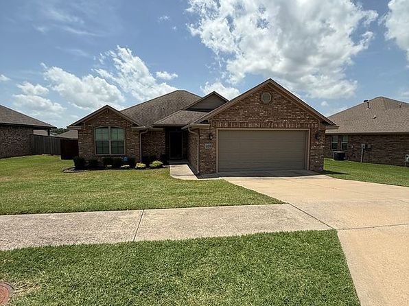 325 Copsey Dr