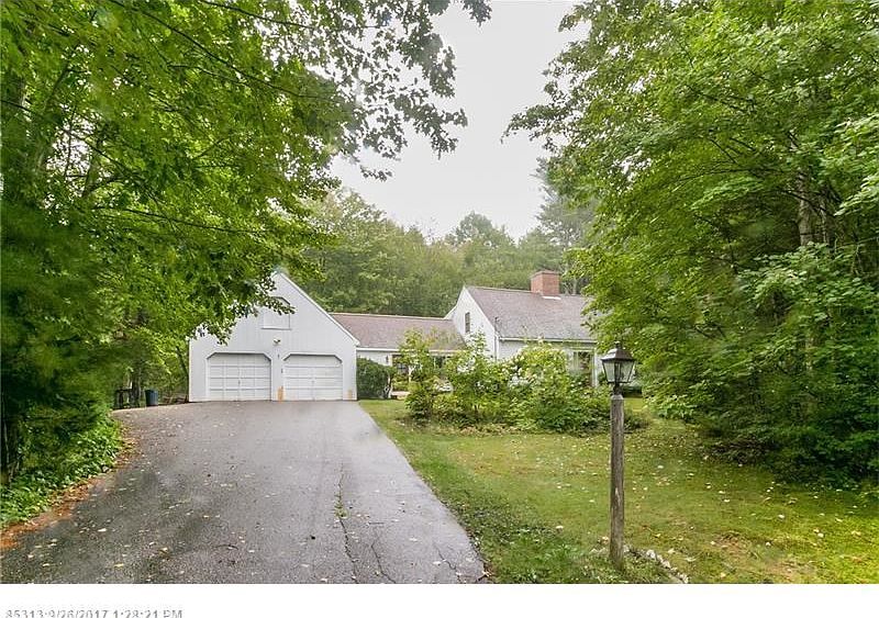 1st image of 7 Rosewood Cir