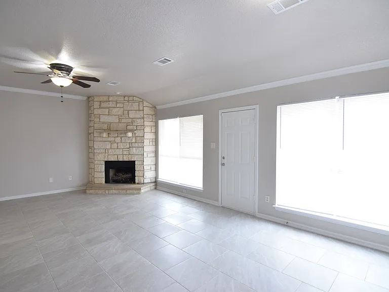 2403 Jake Dr — Photo 7