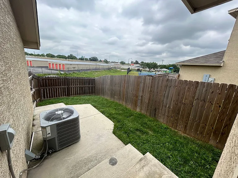 622 Meadow Arbor Ln — Photo 25