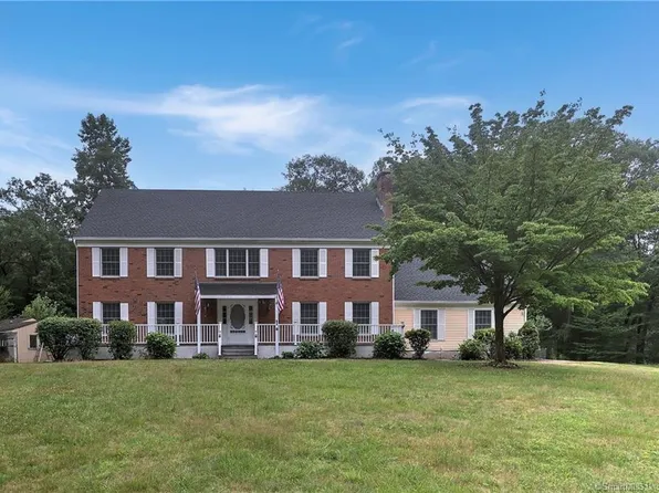 61 Beacon Hill Drive, Southbury, CT 06488