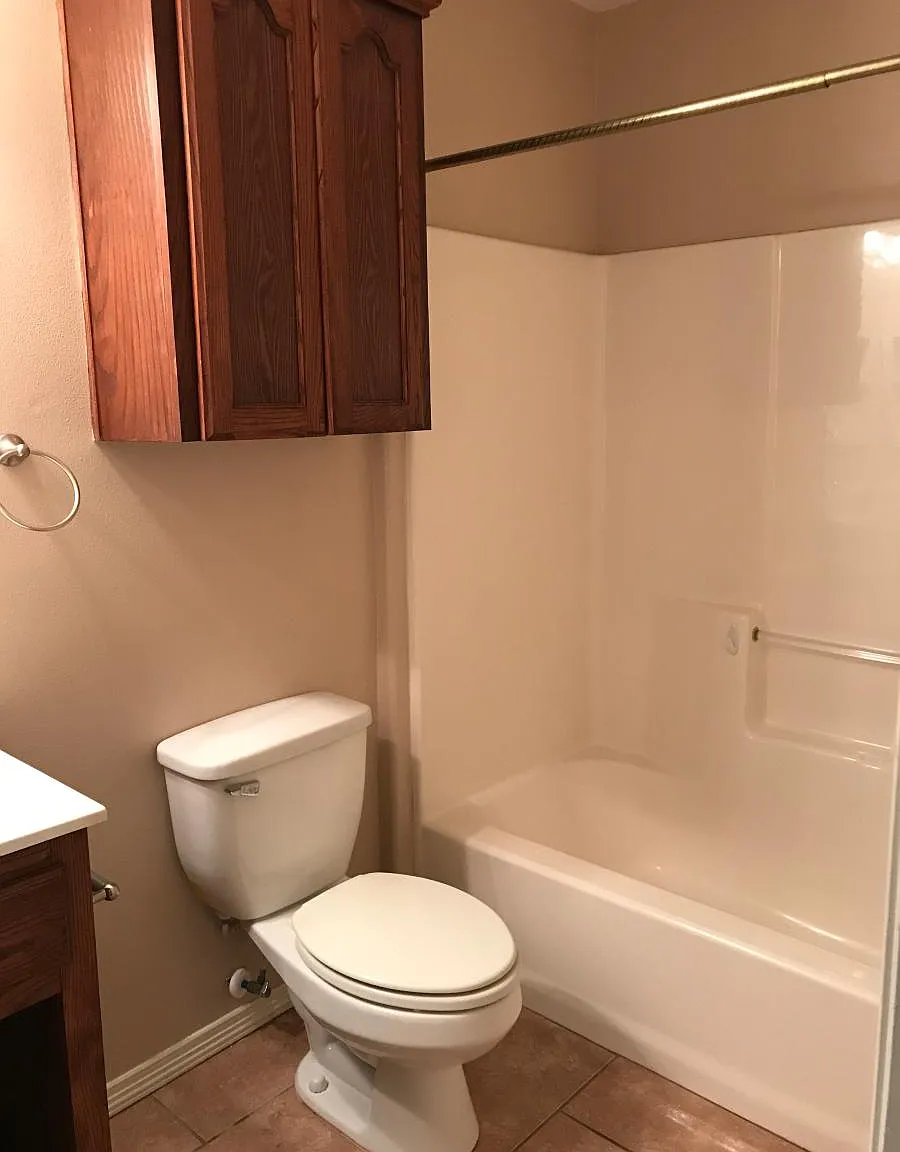 1507 W Kiwi Avenue — Photo 4