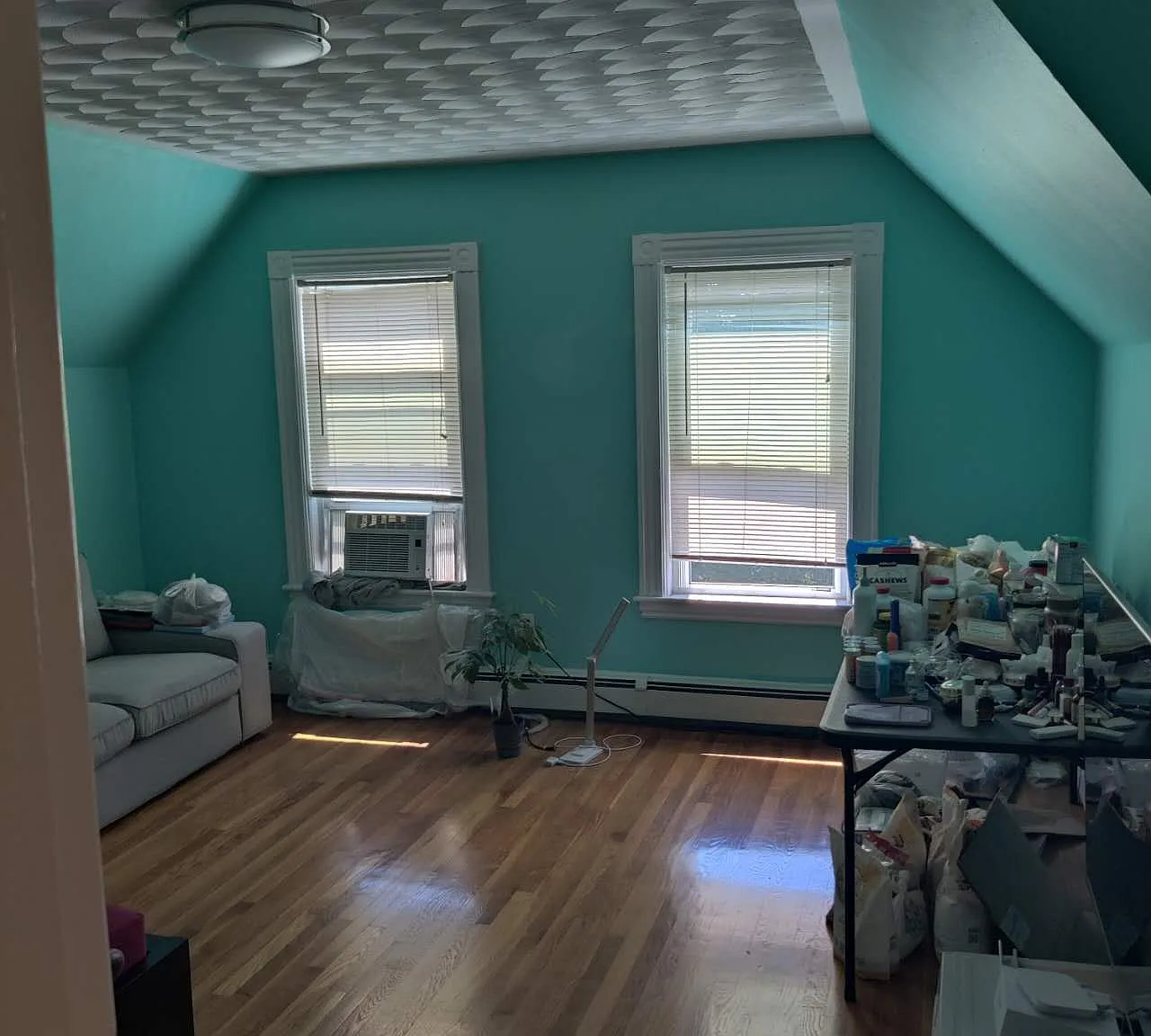 2 bed, 850 sqft, $2,300 — Photo 3