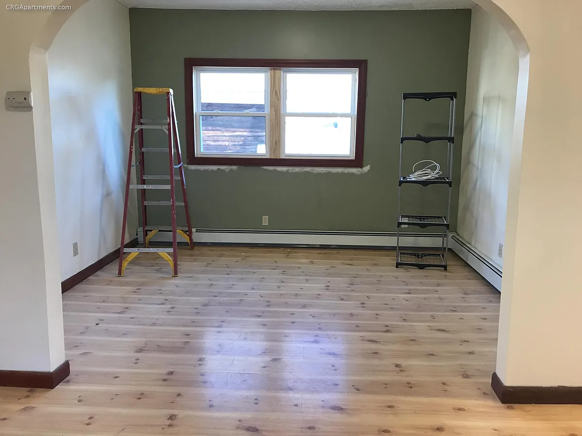 Photo 1 of 18 - 569 Main St #2T - Medford, MA DINNING - 569 Main St #2T