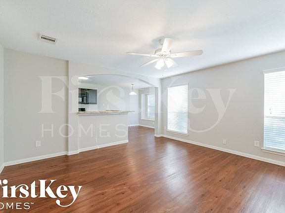 3rd image of 15411 Bammel Oaks Ct