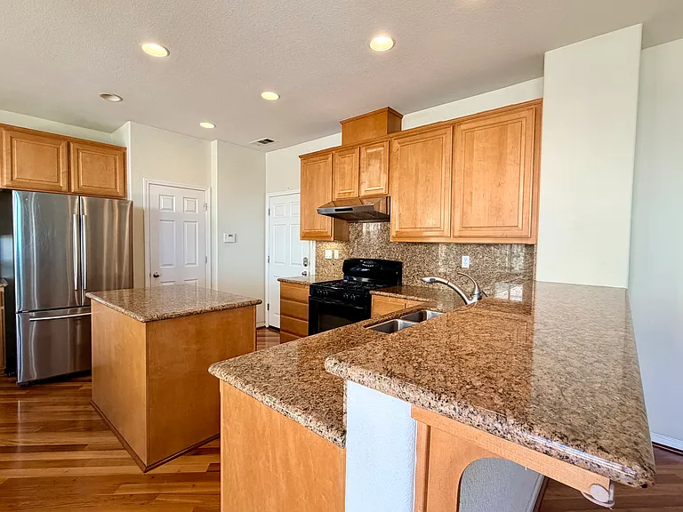 2007 Doxey Pl — Photo 8