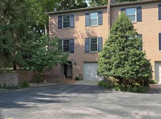 422 Sprite Rd APT 1, Brownsboro Village, KY 40207