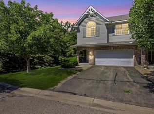 3933 Raspberry Ridge Rd NW, Prior Lake, MN 55372