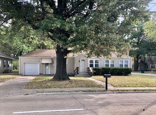 218 S 32nd St, Parsons, KS 67357