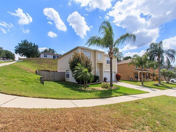 2nd image of 2043 Country Brook Ave