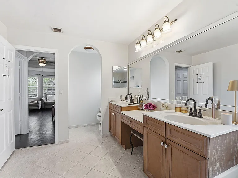 2753 Misty Oaks Cir — Photo 36