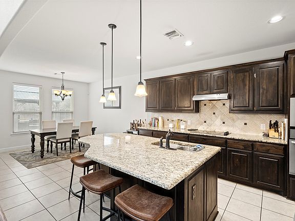 4th image of 5601 Cornelia Ct