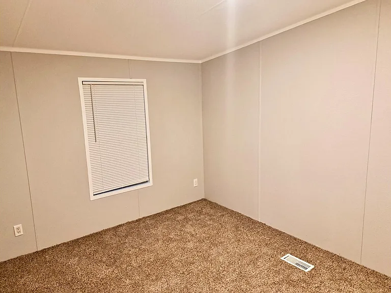 16414 Trenda Ct — Photo 8