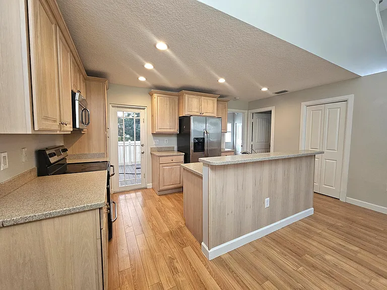 4334 US Highway 441 SE #11 — Photo 10