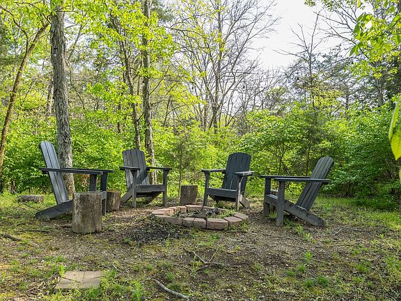 26th image of 1707 Sugar Ridge Rd