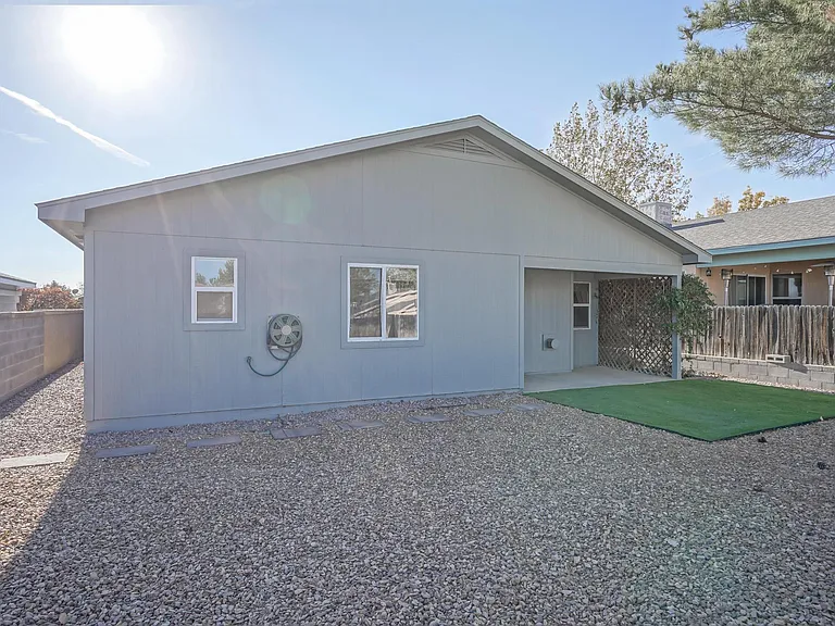 3146 Chama Meadows Dr NE — Photo 28