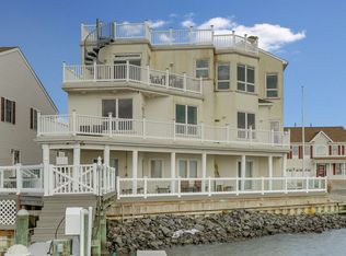 31 Bowsprit Dr, Bayville, NJ 08721