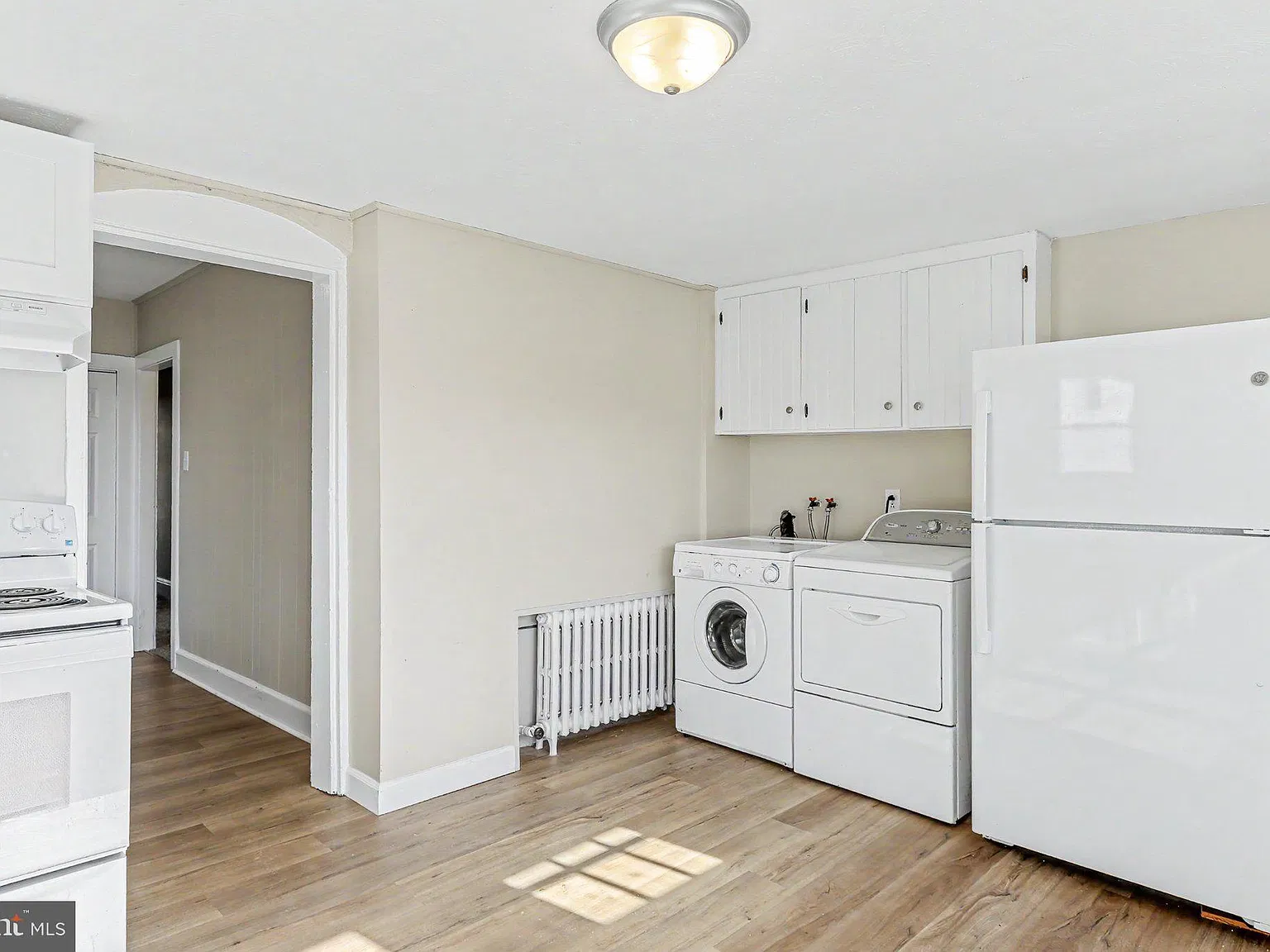2 bed, 1.0 bath, 1521 sqft, $1,250 — Photo 4