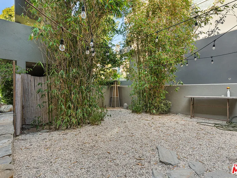 22 28th Ave — Photo 25