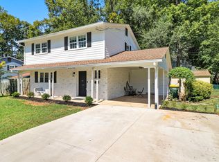 5205 Southampton Dr, Springfield, VA 22151