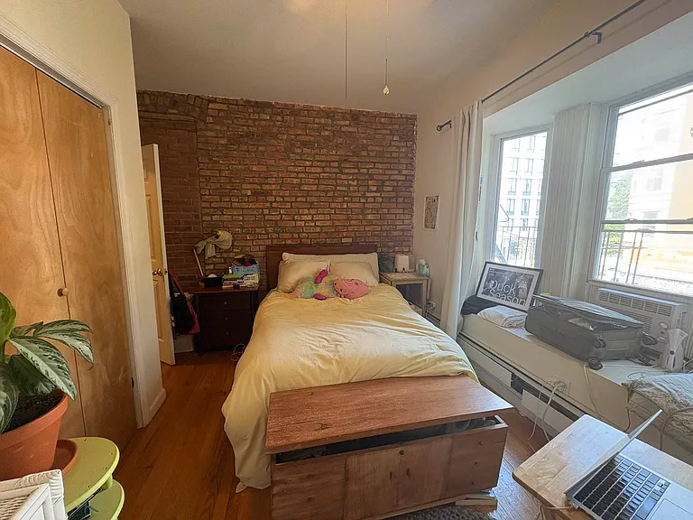638 Park Pl #4A — Photo 9