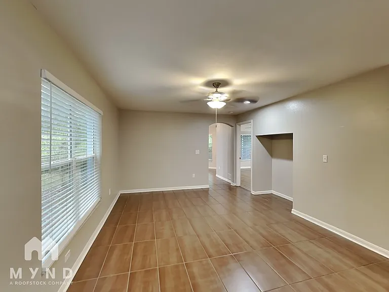 6119 Sand Key Ln — Photo 4