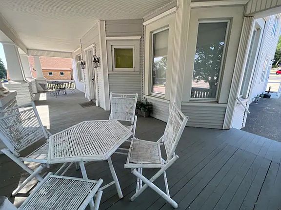 4th image of 6001 S Adams St #2C