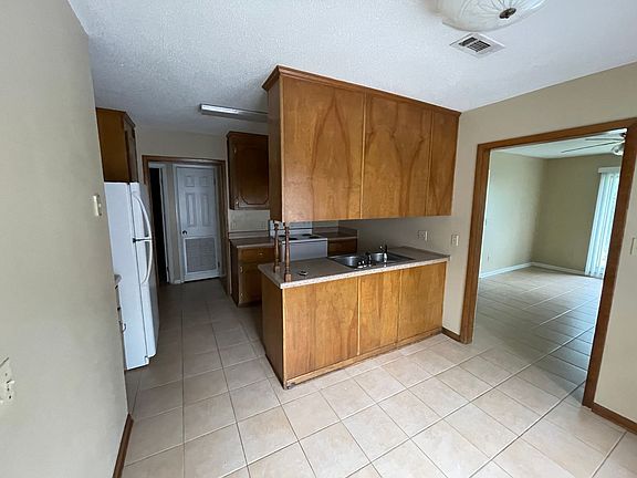 5th image of 125 Wynn Rd