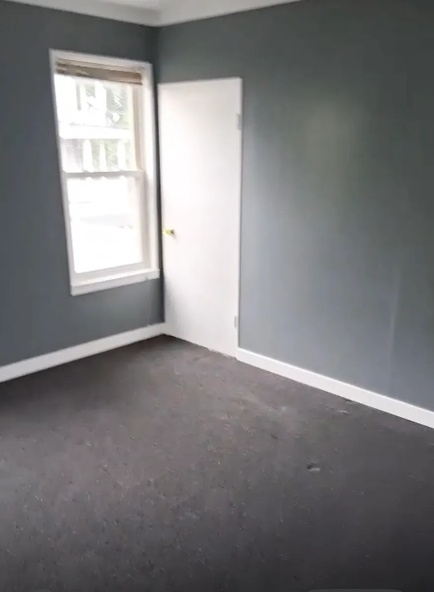 Building Photo - 20 Lounsbury Ave #2