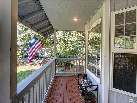 3rd image of 17904 Clear Lake Blvd SE
