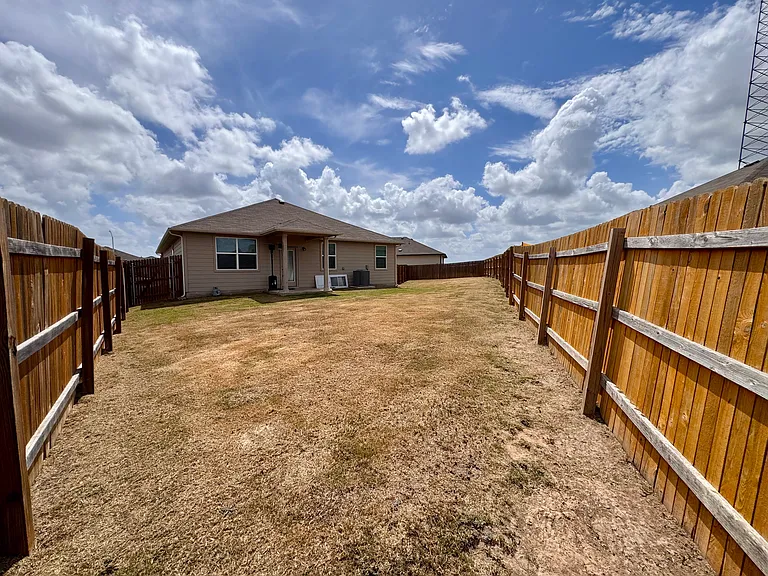 267 Evergreen Sumac Loop — Photo 9
