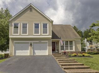 342 Foxridge Dr SW, Leesburg, VA 20175