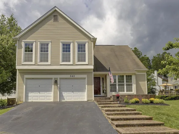 342 Foxridge Dr SW, Leesburg, VA 20175