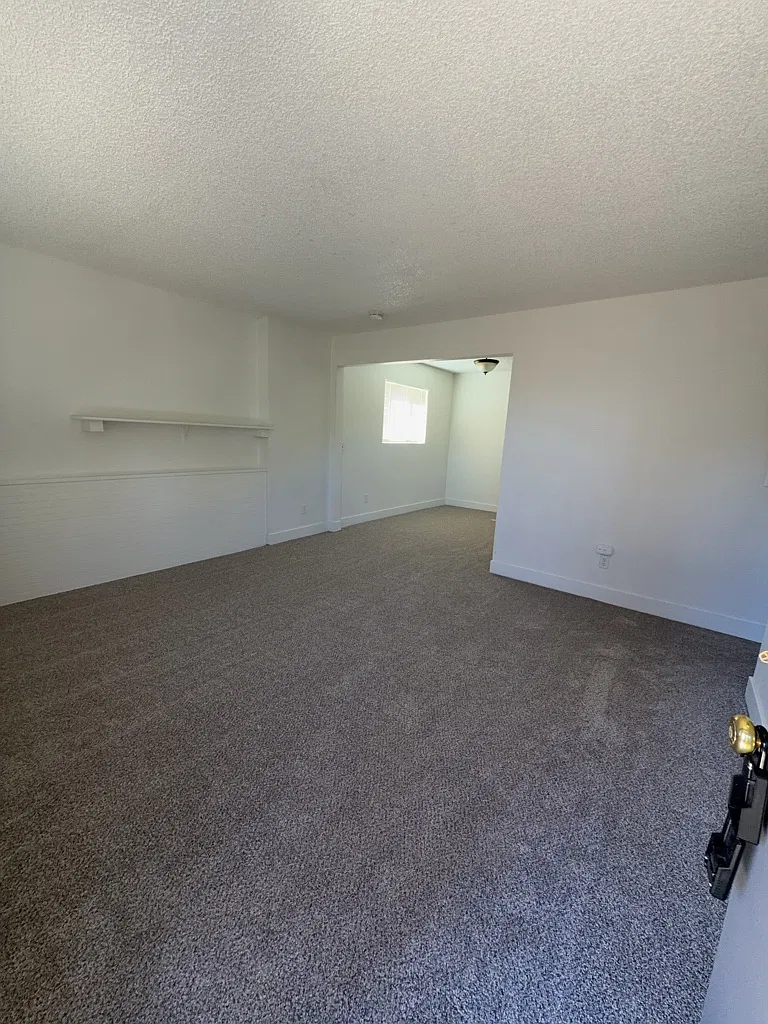 2 bed, 816 sqft, $1,195 — Photo 3