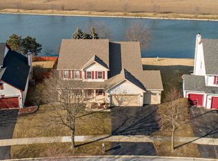 2540 Biltmore Cir, Aurora, IL 60503