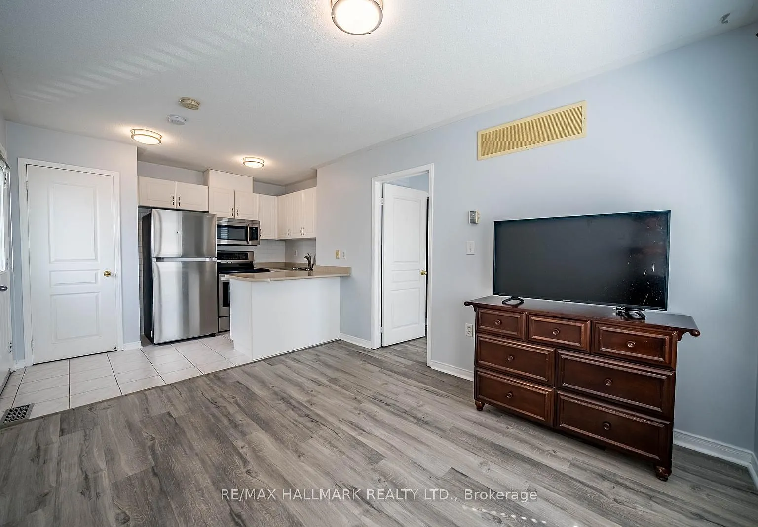 1 bed, $1,650 — Photo 4