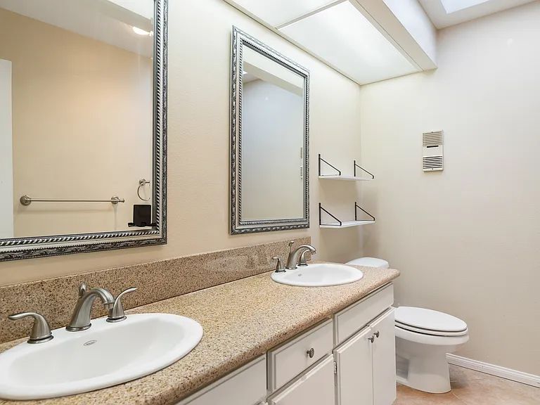 10140 Reseda Blvd #2 — Photo 12