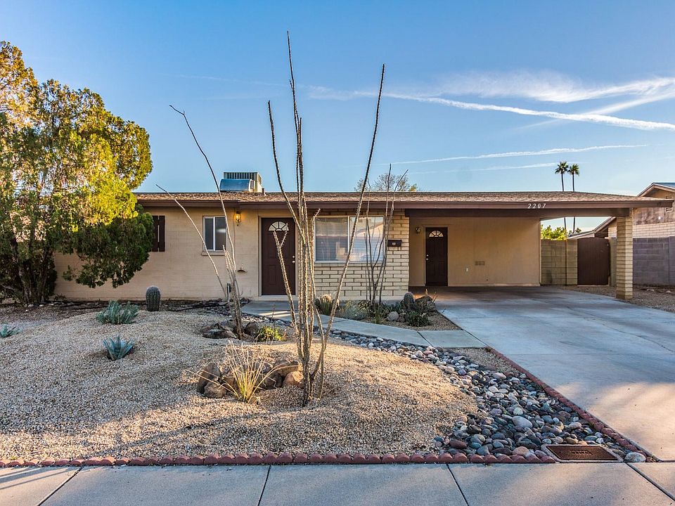 1st image of 2207 W Aster Dr