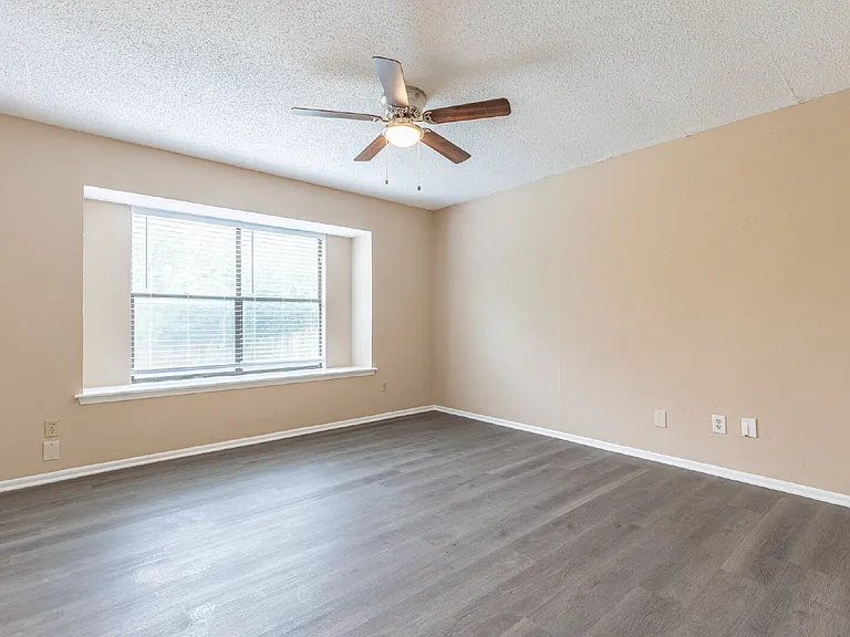 5814 Pineway St — Photo 20