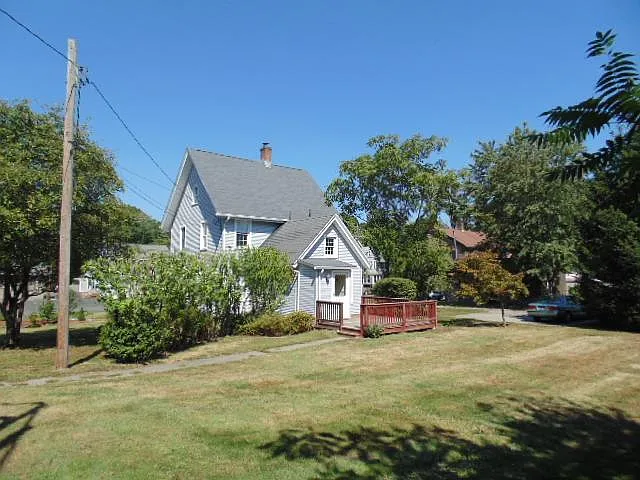92 Pearl St — Photo 4