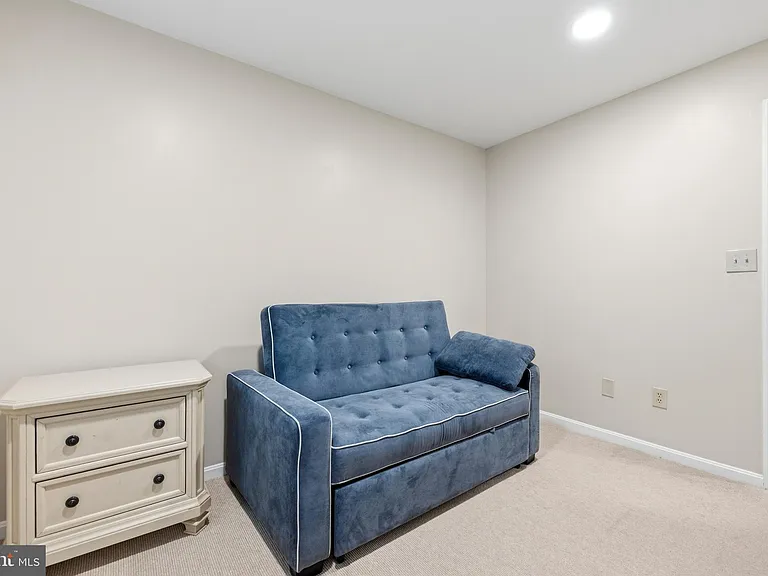 4880 Chevy Chase Dr #133 — Photo 21