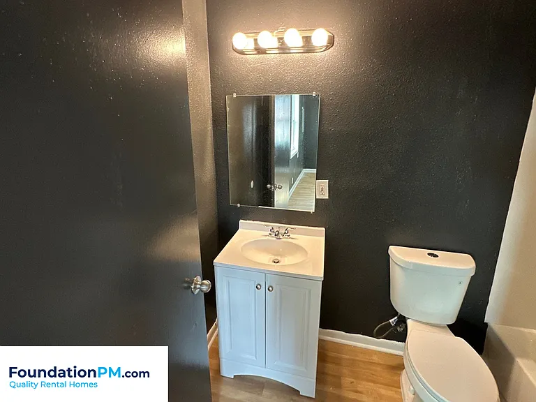 1191 Sylvan St — Photo 10