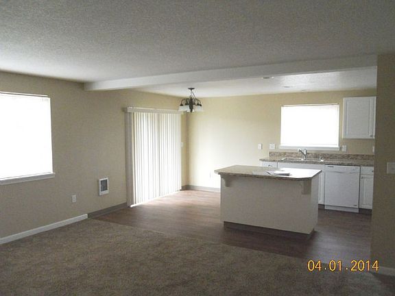 4th image of 12609 NE 44th St