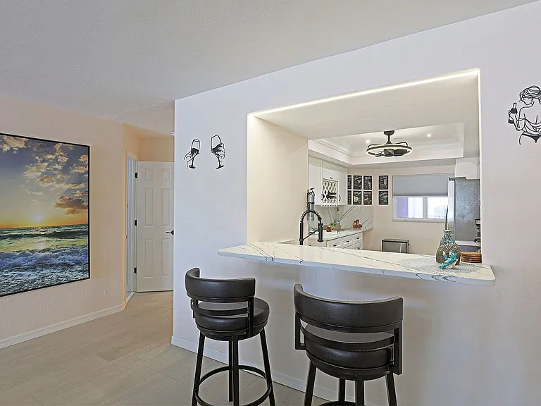 11921 Seabreeze Cove Ln — Photo 9