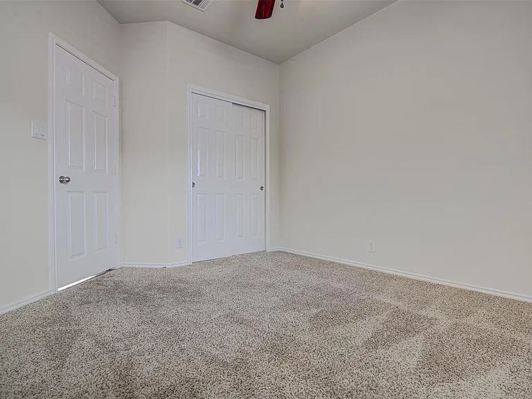 1610 Greenside Dr — Photo 16