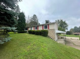 1210 Blaine Rd, Monaca, PA 15061