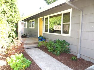 746 Maxwell Rd, Eugene, OR 97404