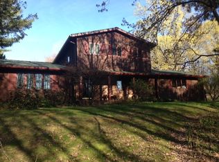 1001 S Vandenboom Rd, Marquette, MI 49855