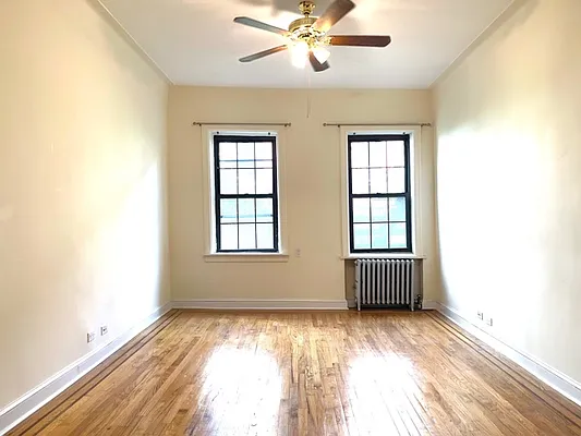 Rented by Oxford Property Group | media 10